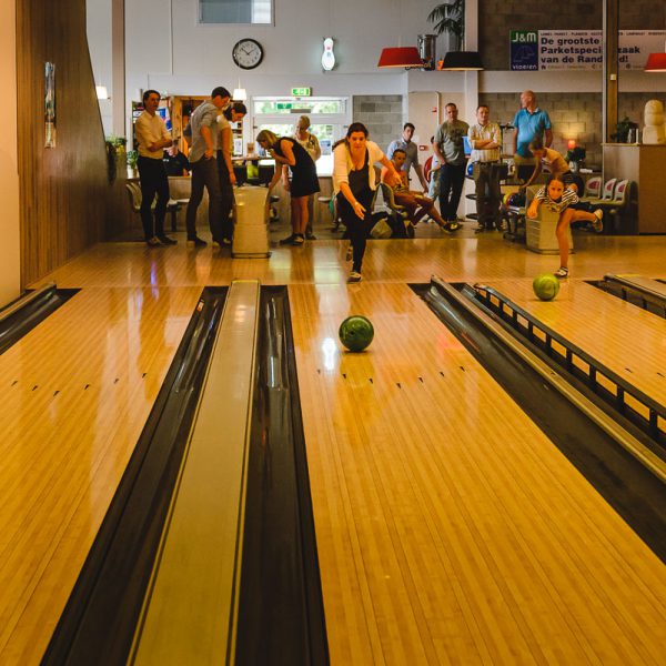 Verjaardagsreportage, Bowlen, Day in the Life, documentaire familie fotografie, foto door Sandra Stokmans Fotografie