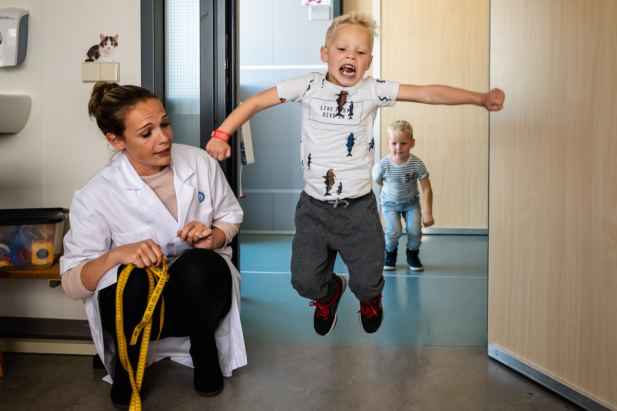 Documentaire familie fotografie, reportage van Inspanningsoefening bij het WKZ, Sandra Stokmans Fotografie