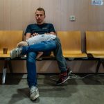 Project Hartekind, wachten in de wachtkamer, familie fotografie Sandra Stokmans Fotografie
