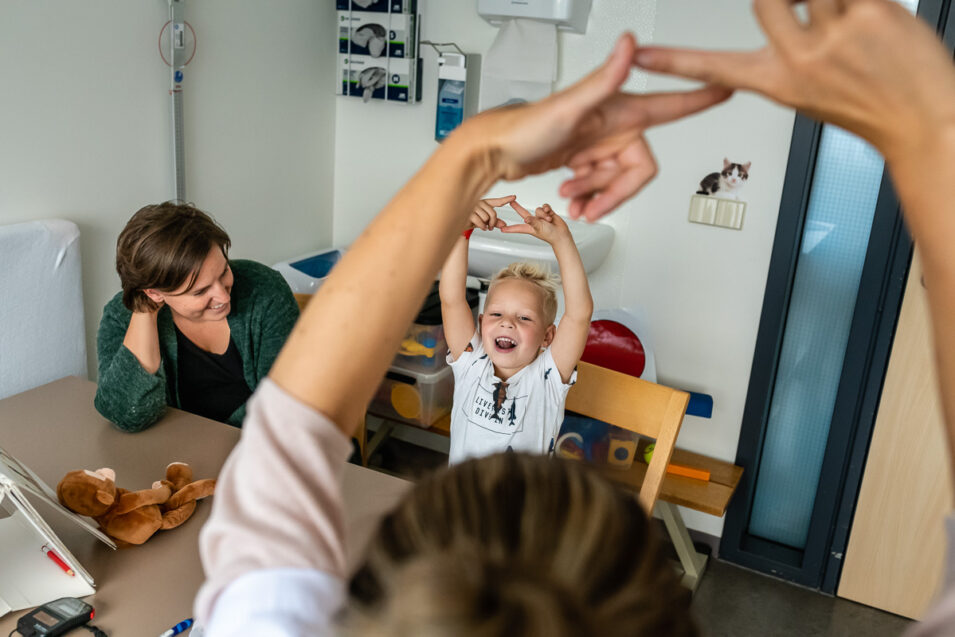 Project Hartekind, bezoek Wilhelmina Kinderziekenhuis, familie fotografie Sandra Stokmans Fotografie