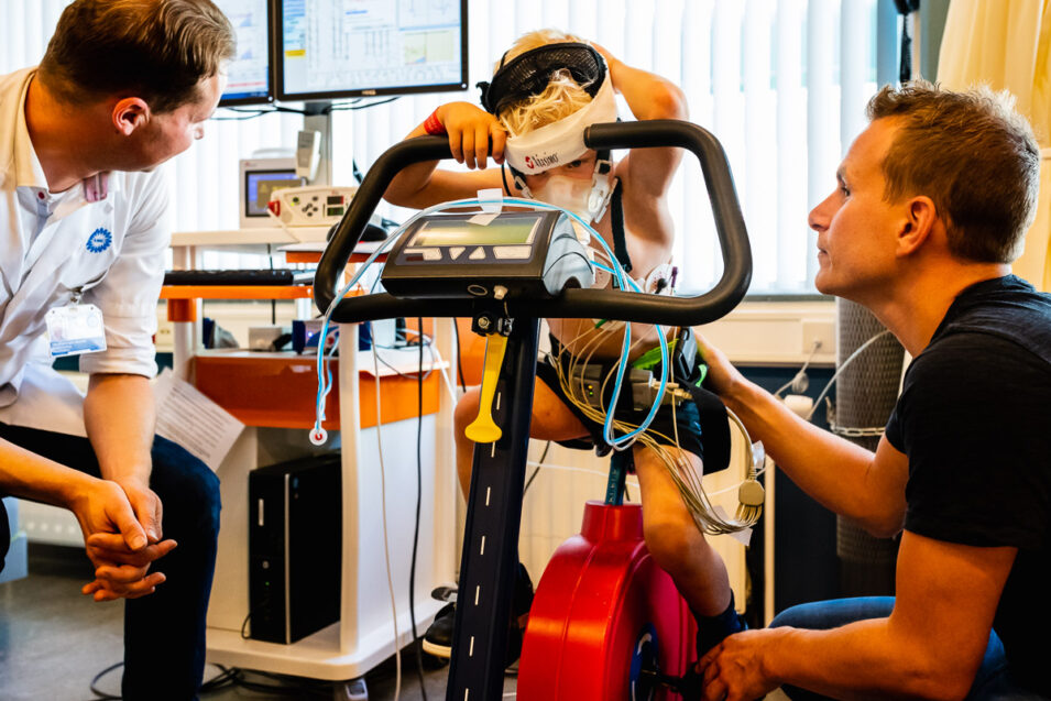 Project Hartekind, inspanningsoefening bij WKZ, familie fotografie Sandra Stokmans Fotografie