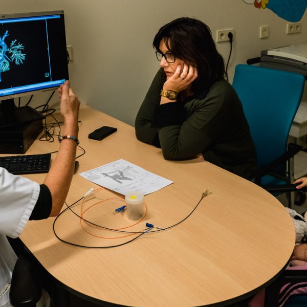 De pre operatieve screening consult, Hartekind met Syndroom van Williams-Beuren, foto door Sandra Stokmans Fotografie