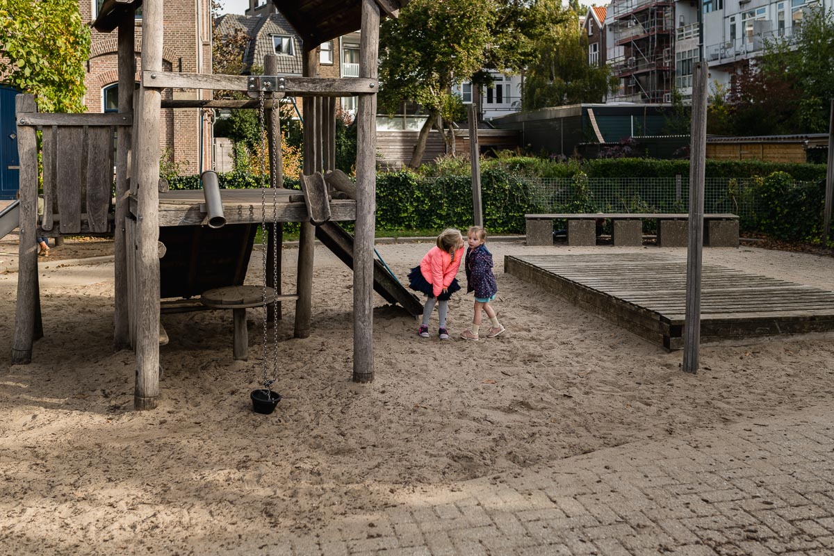 De pauze op school tijdens Day in the Life Rotterdam voor Project Hartekind, foto door Sandra Stokmans Fotografie