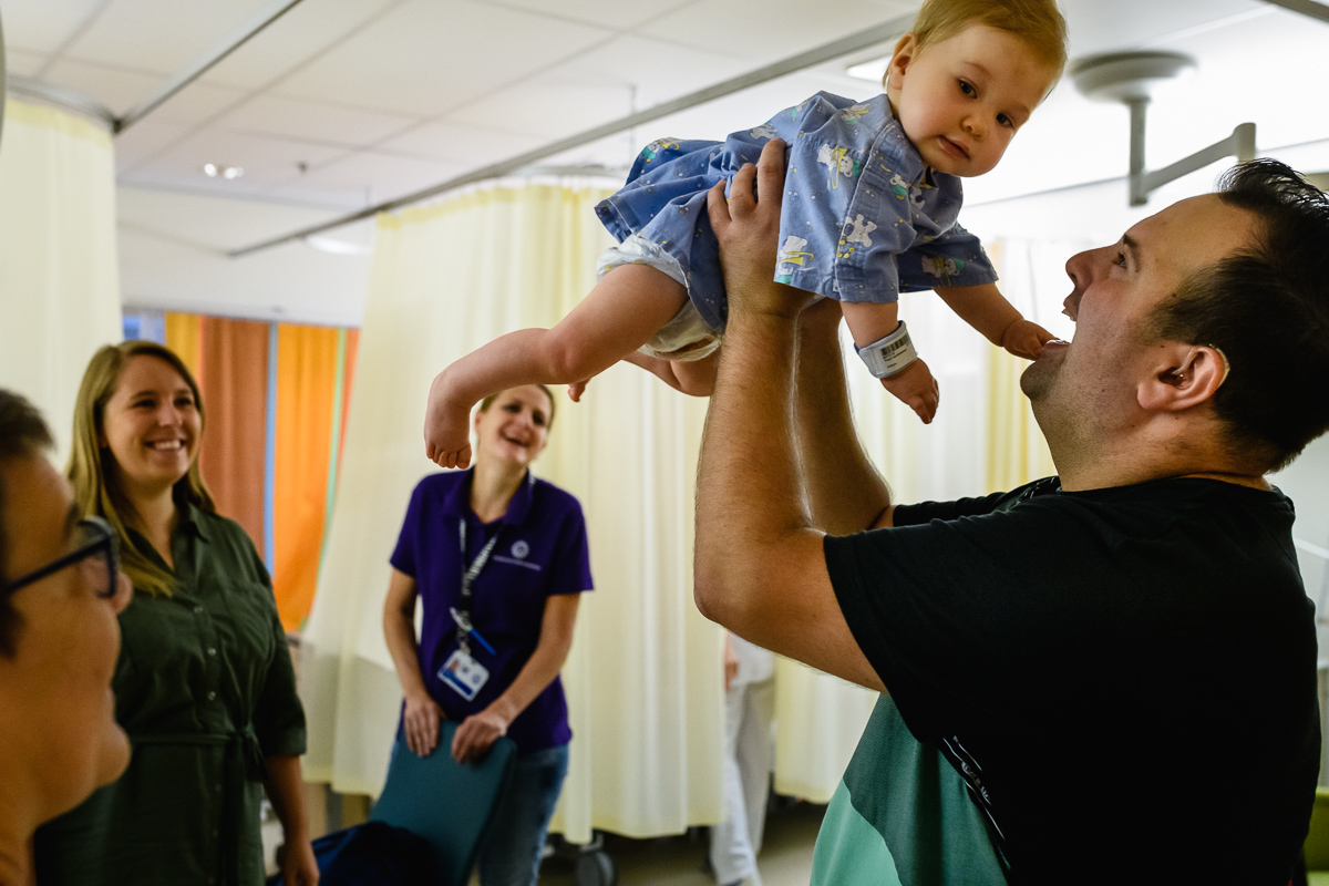 Ziekenhuisreportage - openhartoperatie van een Hartekind in het Wilhelmina Kinderziekenhuis (WKZ) in Utrecht. Foto door Sandra Stokmans Fotografie