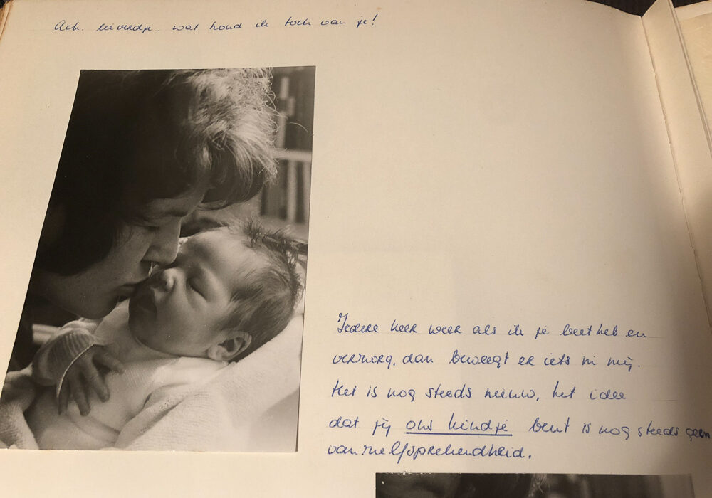 Babyalbum Sandra Stokmans, moeders woorden